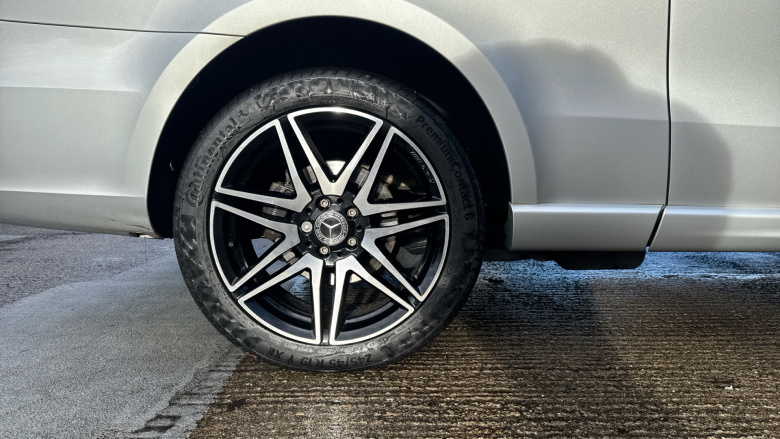 Mercedes-Benz V-Class V220 d AMG Line 5dr 9G-Tronic [Extra Long] Diesel Estate